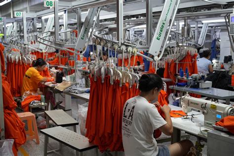 there are about _________ apparel companies in china